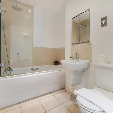 Deluxe Two Bed Apartment With River & City View London Exterior photo