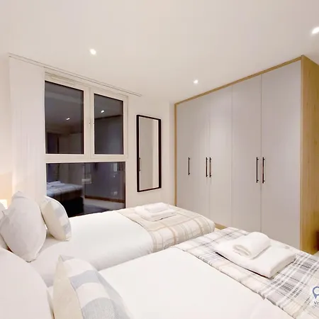 Deluxe Two Bed Apartment With River & City View London Exterior photo
